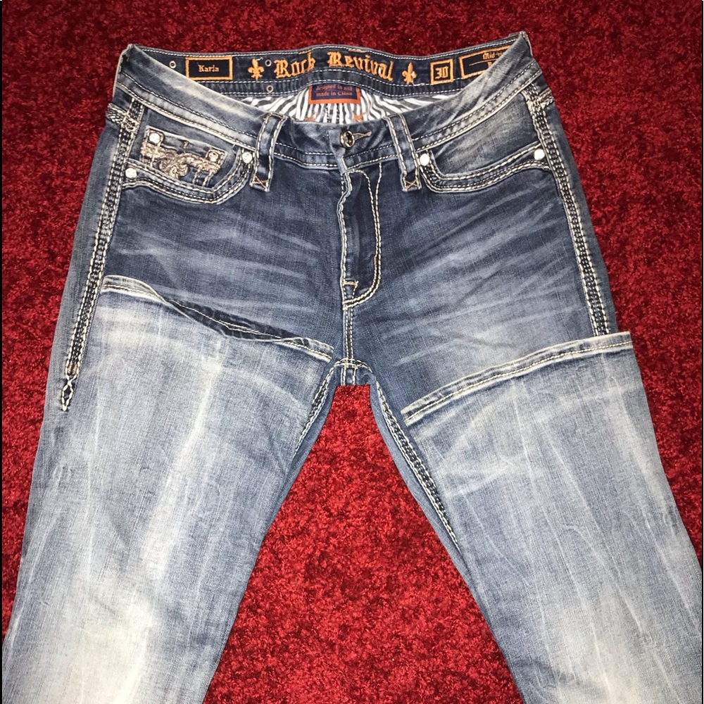 Rock Revival,Mid-rise boot cut, size 30,excellent condition, no missing stones